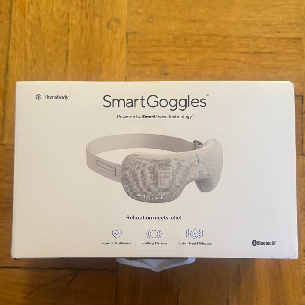 NWT Therabody SmartGoggles in Gray with Bluetooth